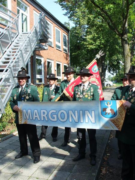 peine_2015_-bk_margonin-przed_defilad_w_peine.jpg